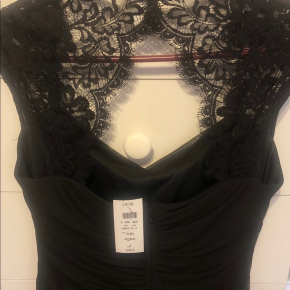 NWT cache black cocktail dress with lace size 8 - Picture 3 of 5